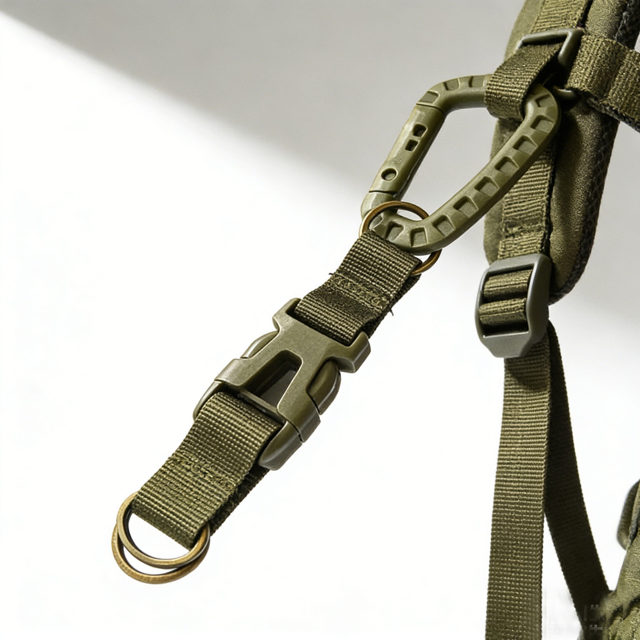 Keychain Multi Tool - سلسلة مفاتيح خارجية متعددة الوظائف مع