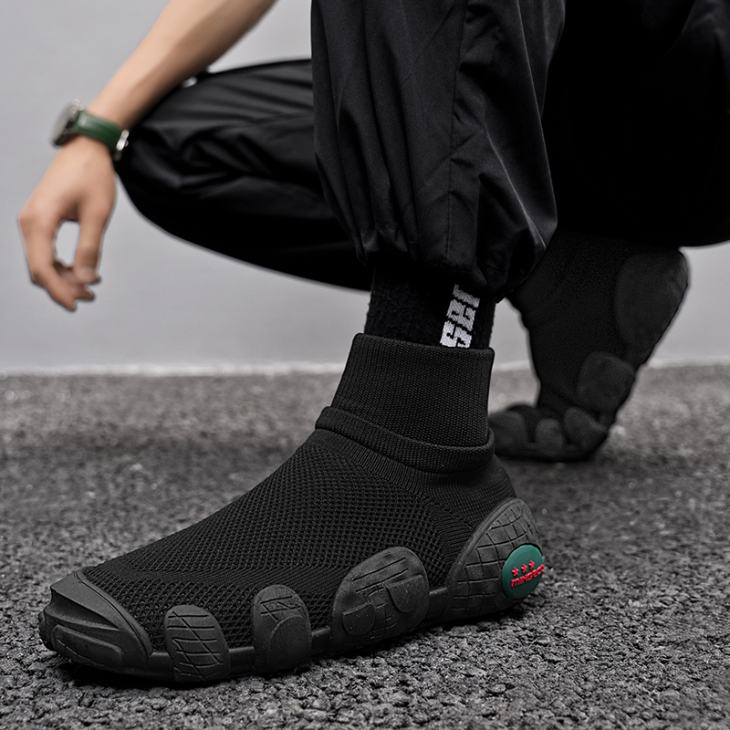 أحذية رجالية 2025، حذاء رياضي  - مراجعة Men Accessories To Wear وسعره