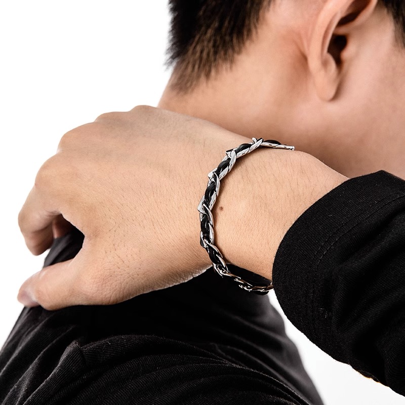 سوار عصري من التيتانيوم والجلد - مراجعة Men'S Accessories High End وسعره